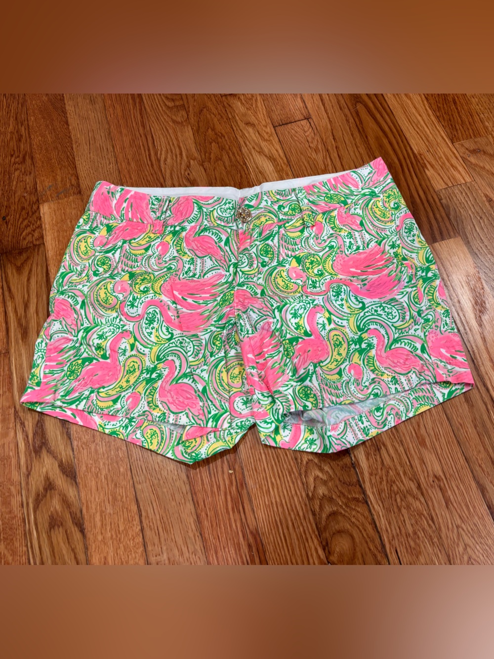 Lilly Pulitzer size 2 Callahan Short 5” Inseam Pink Green Flamingo